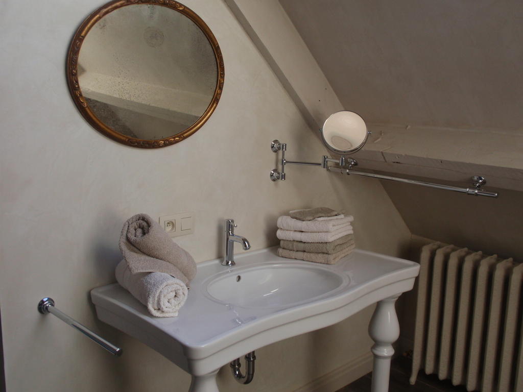 B&B Fields Of Gold Ypres Room photo